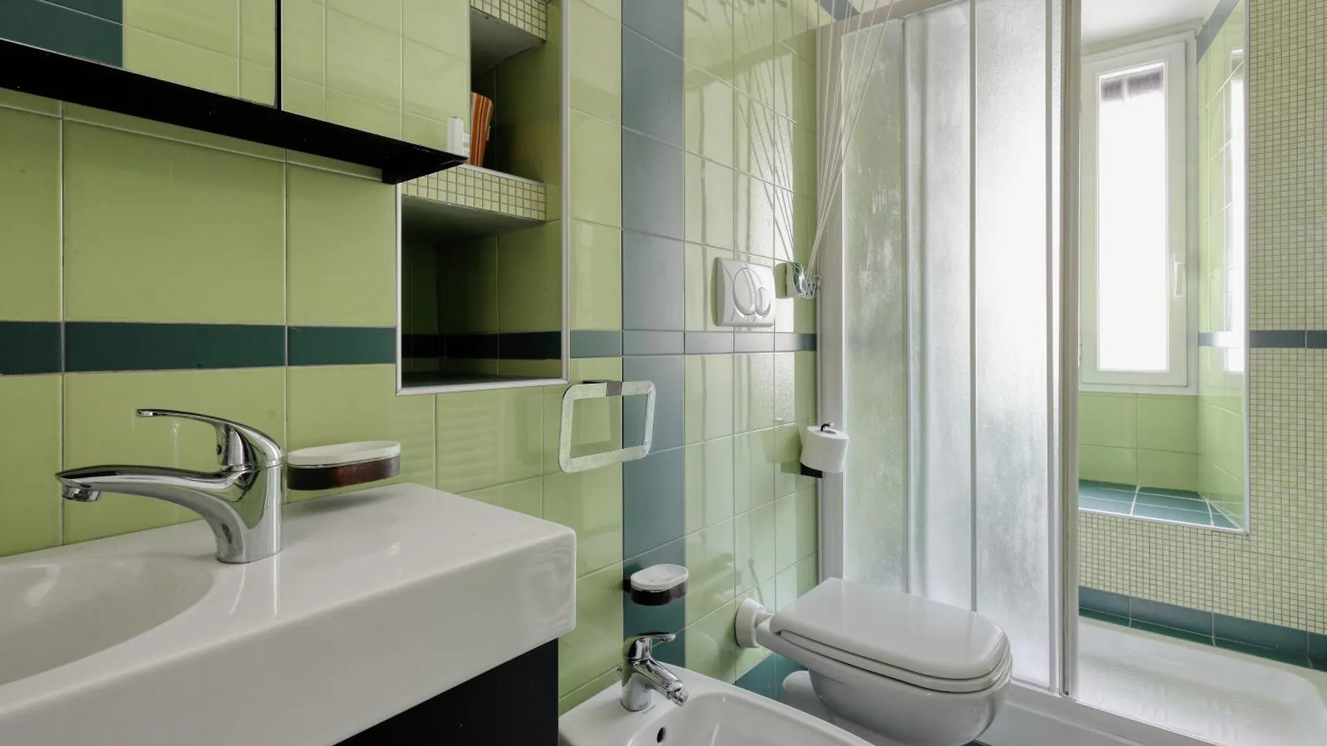Ferienwohnung Charm Next To The Navigli- Via Tortona Mailand Apartment